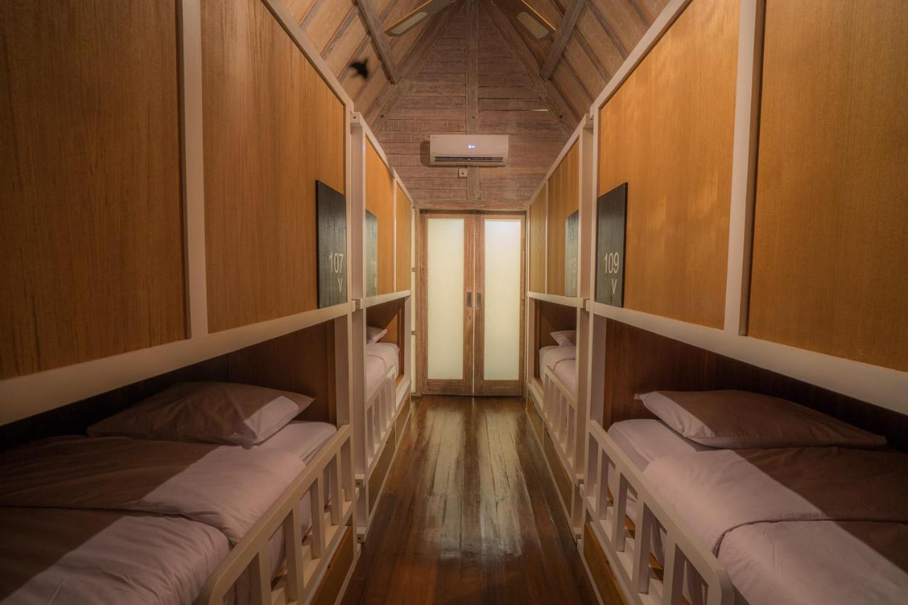 Kamaran Hostel Canggu  Ngoại thất bức ảnh