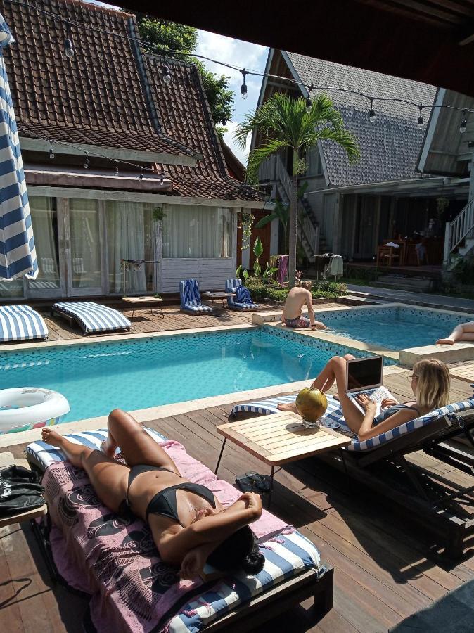 Kamaran Hostel Canggu  Ngoại thất bức ảnh